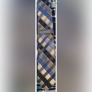Madison Tie- nwt